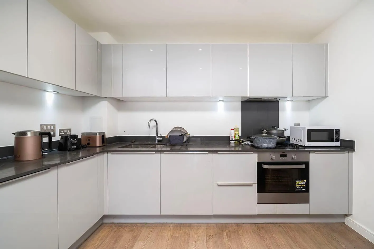 Wonderful 1Br Flat With Amazing Balcony Views Apartment Barking  United Kingdom